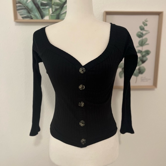Heart & Hips Off Shoulder Button Top - Navy - Picture 1 of 5